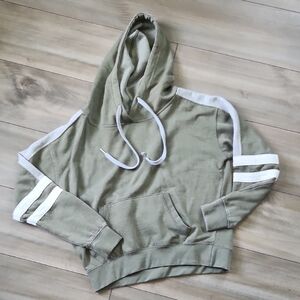 Heritage Medium Army Green Apparel